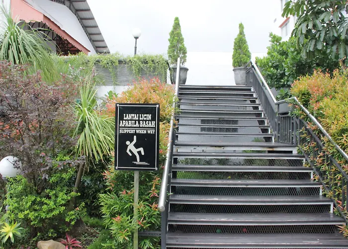 Aria GajayanaHotel Malang